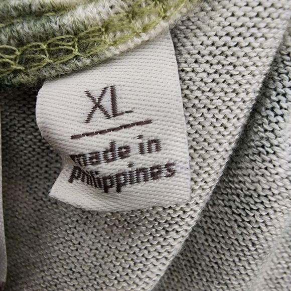 NWOT Cato XL Green Colorblock Cold Shoulder Sweater Top Cutout Neck - Picture 11 of 13